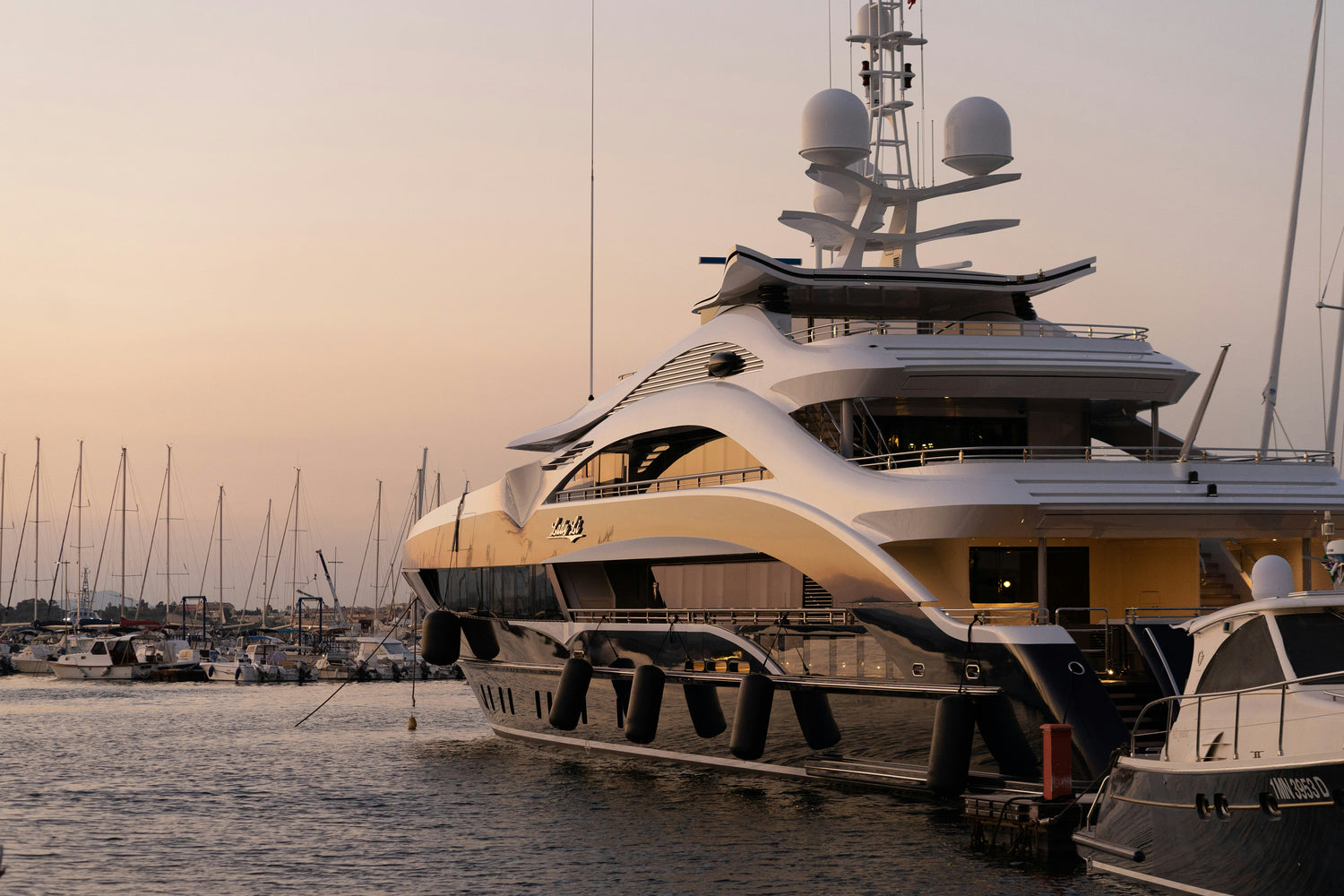 Yacht & Jets
