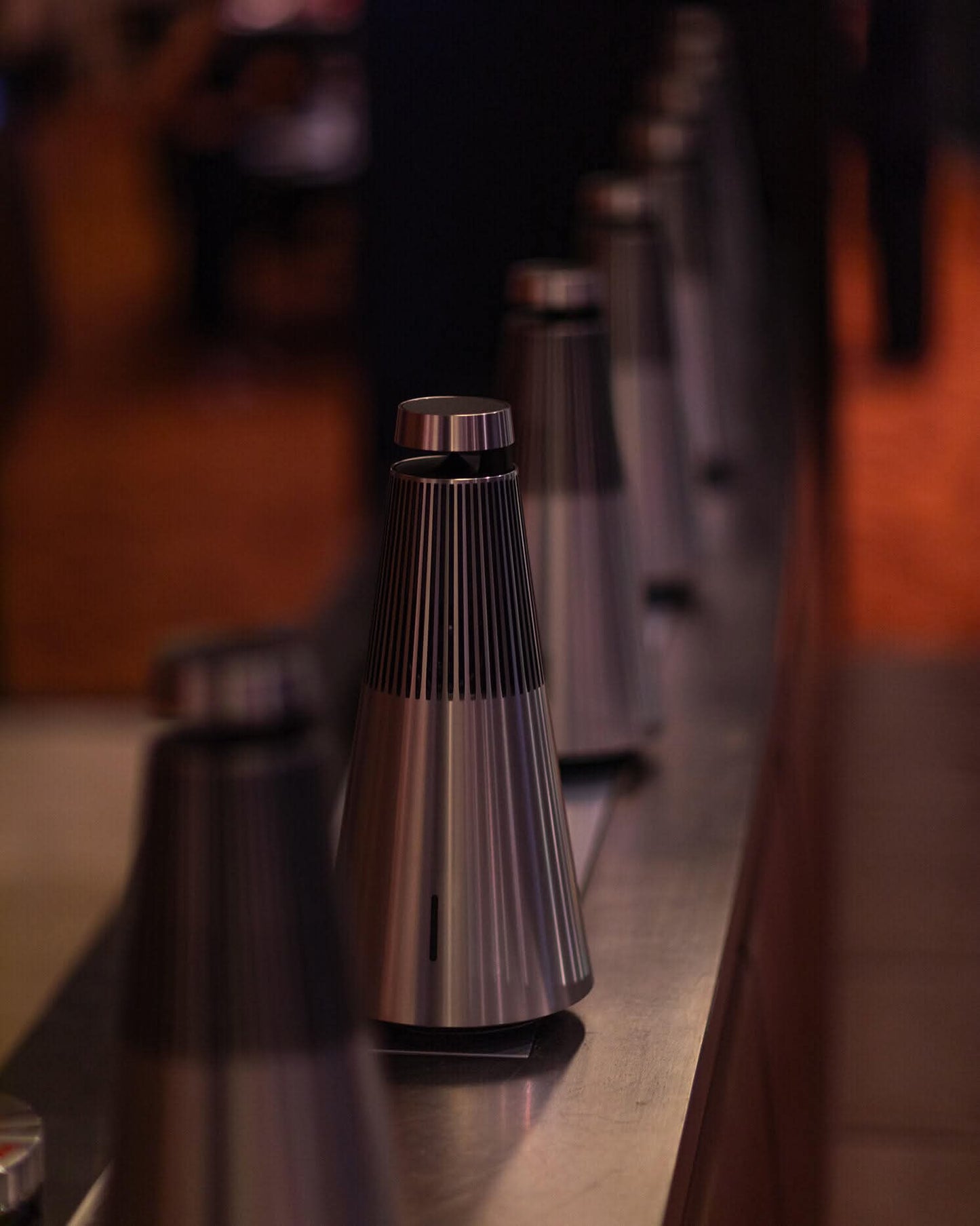 Bang & Olufsen (B&O)