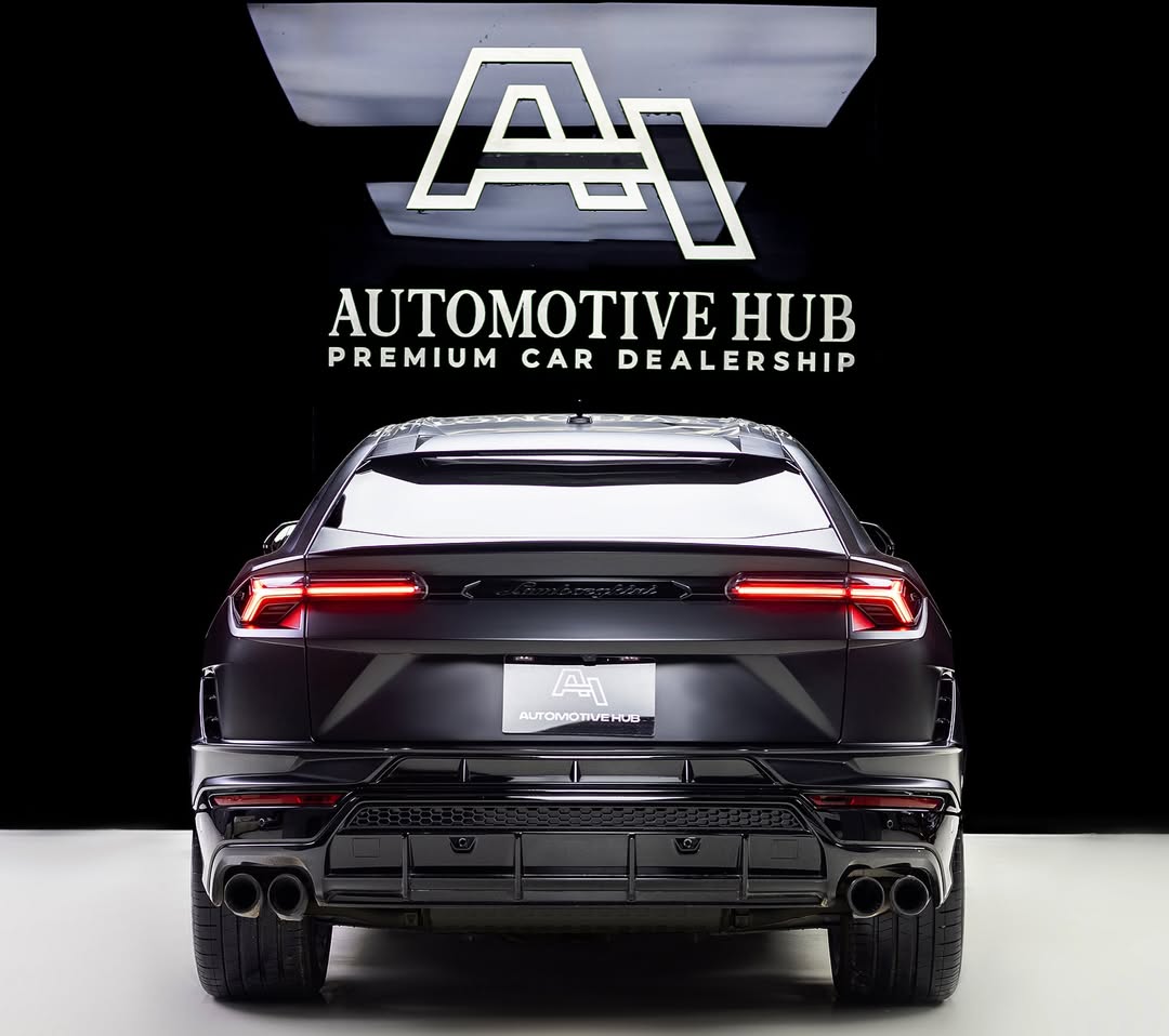 Spotted : Lamborghini Urus S – Magno Black (2023)