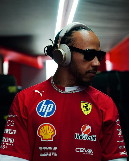 Bang & Olufsen (B&O)