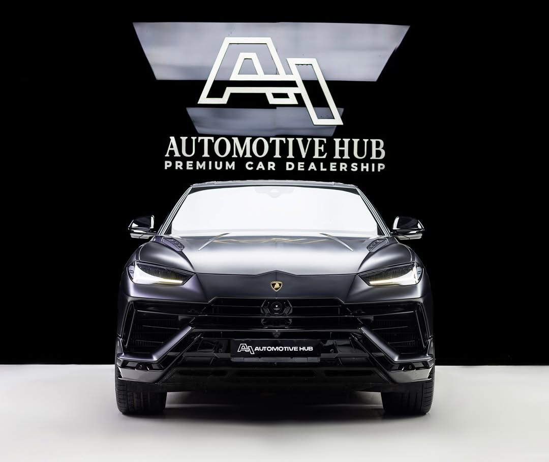 Spotted : Lamborghini Urus S – Magno Black (2023)