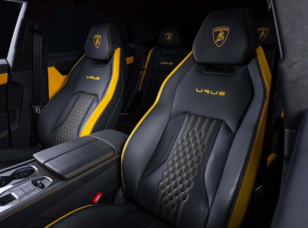 Spotted : Lamborghini Urus S – Magno Black (2023)