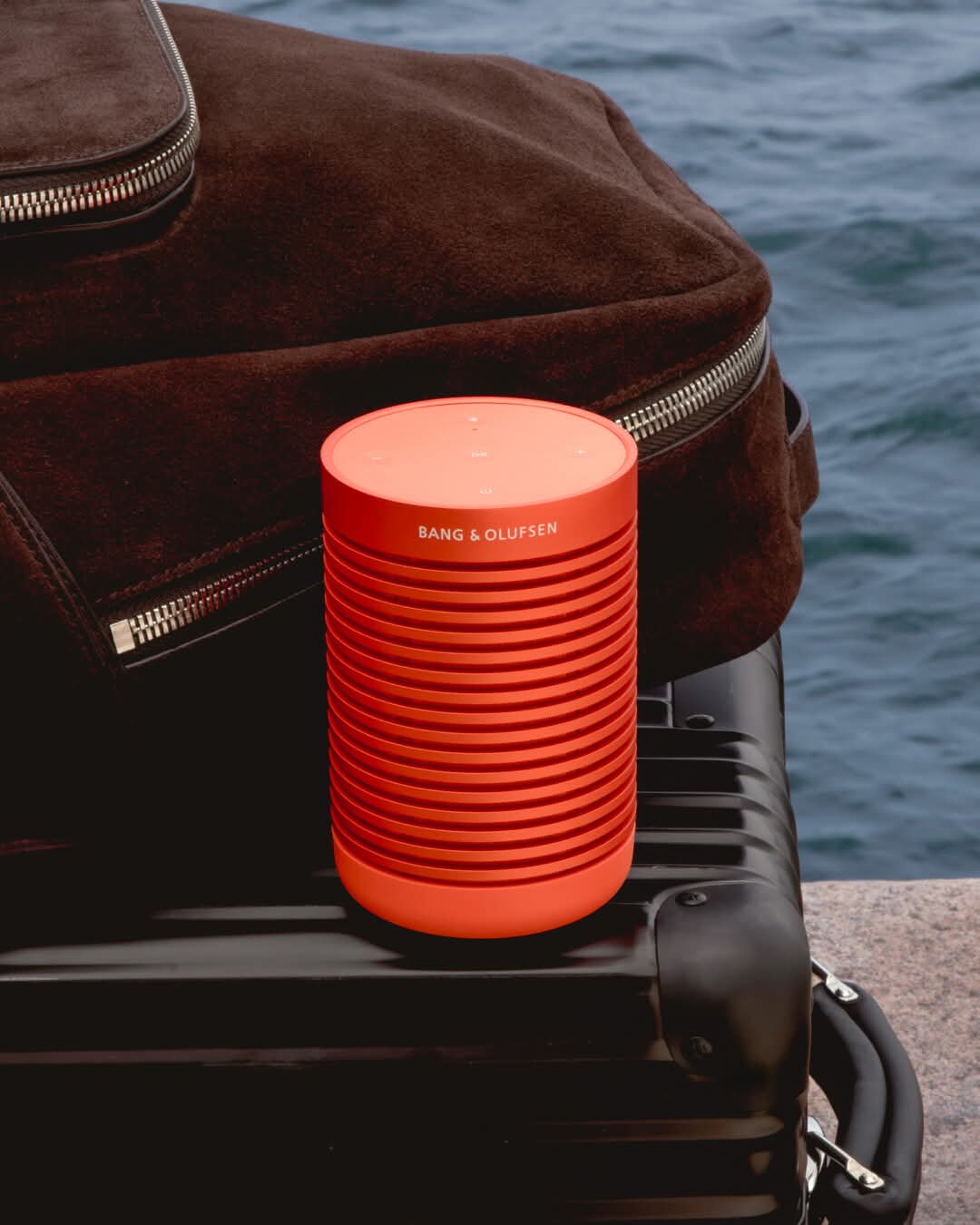 Bang & Olufsen (B&O)