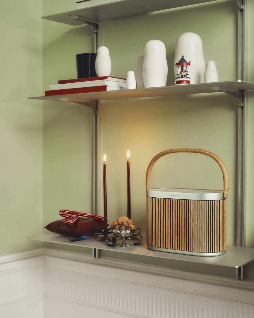 Bang & Olufsen (B&O)